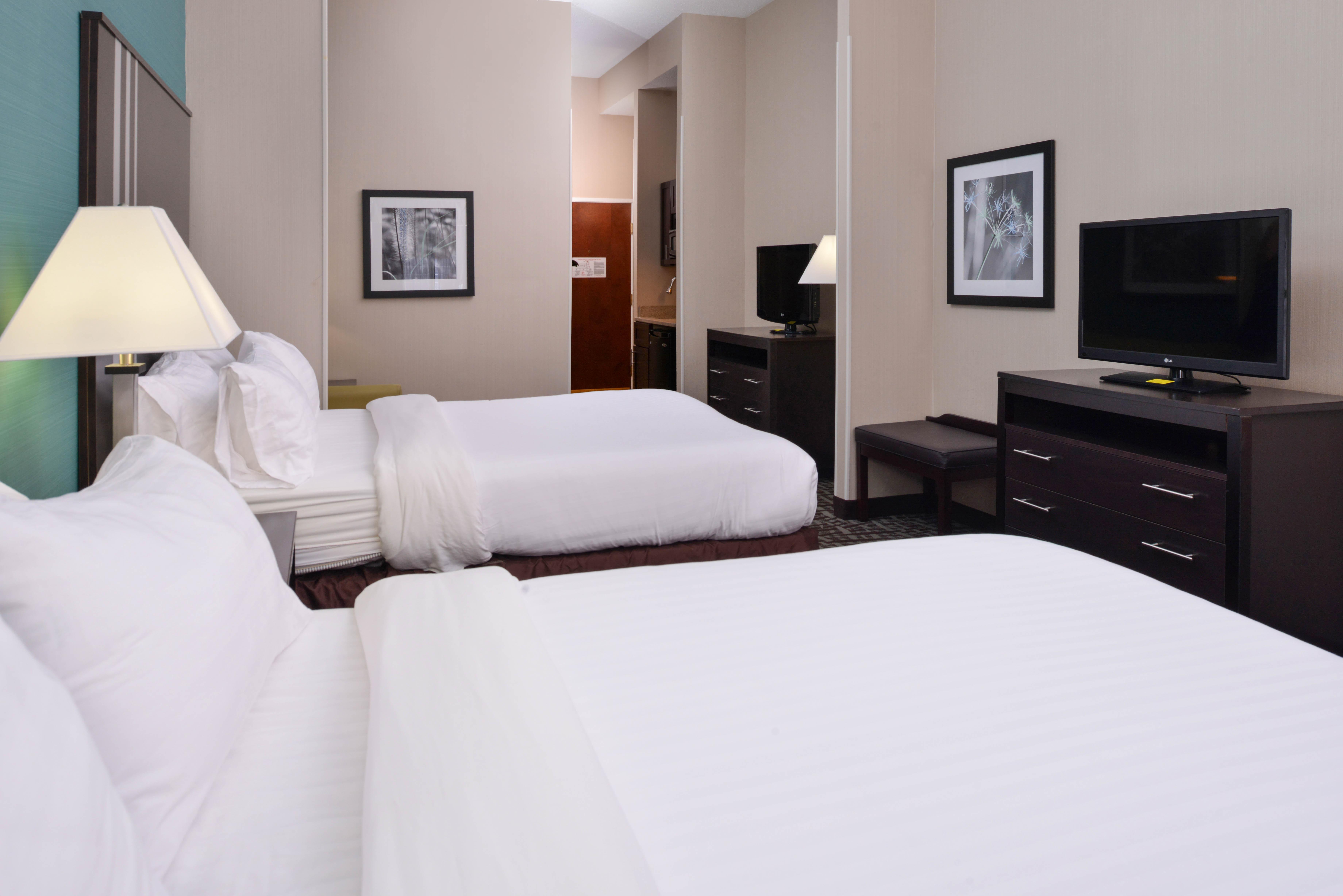 Holiday Inn Express Hotel & Suites Youngstown - North Lima/Boardman By Ihg Exterior photo