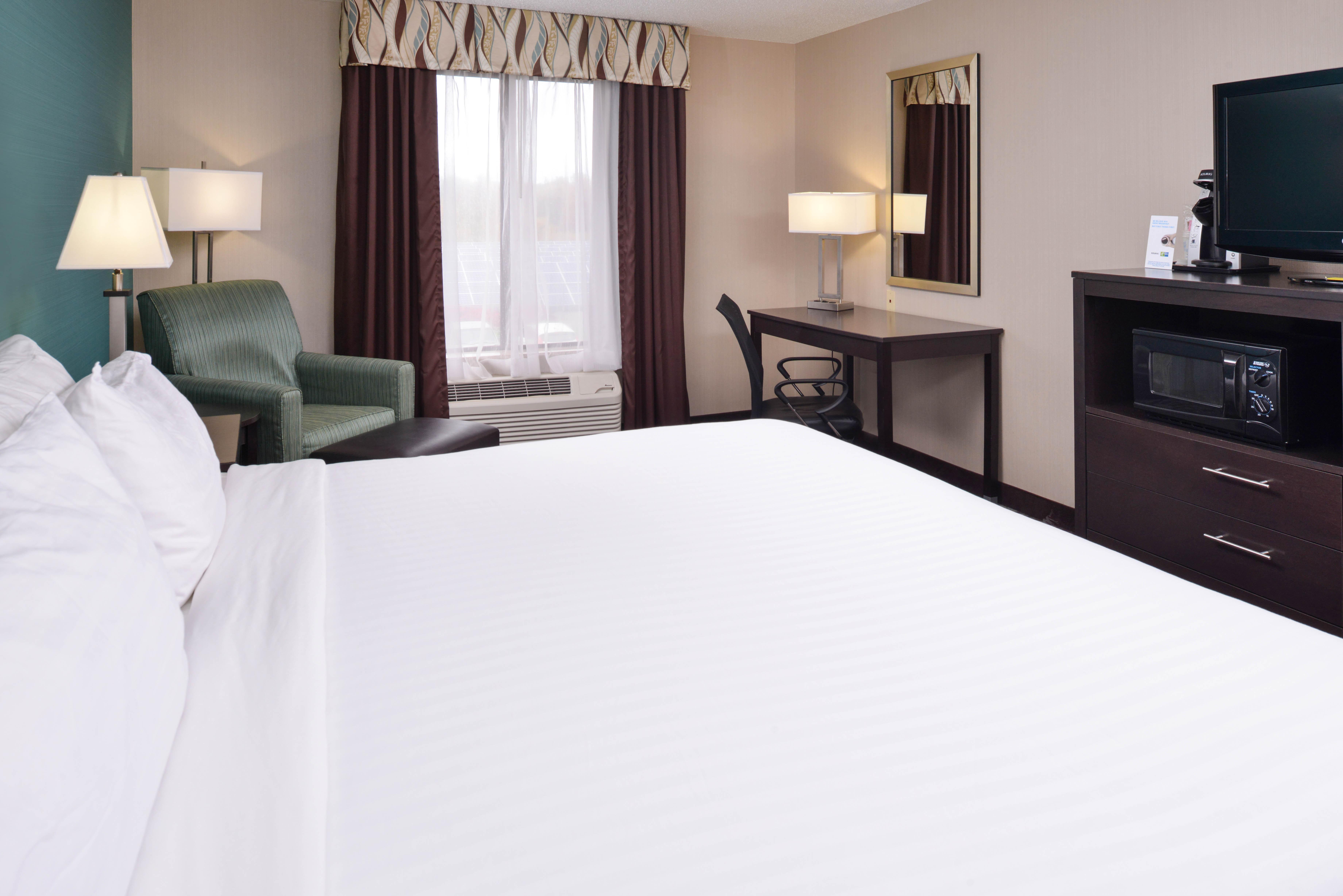 Holiday Inn Express Hotel & Suites Youngstown - North Lima/Boardman By Ihg Exterior photo