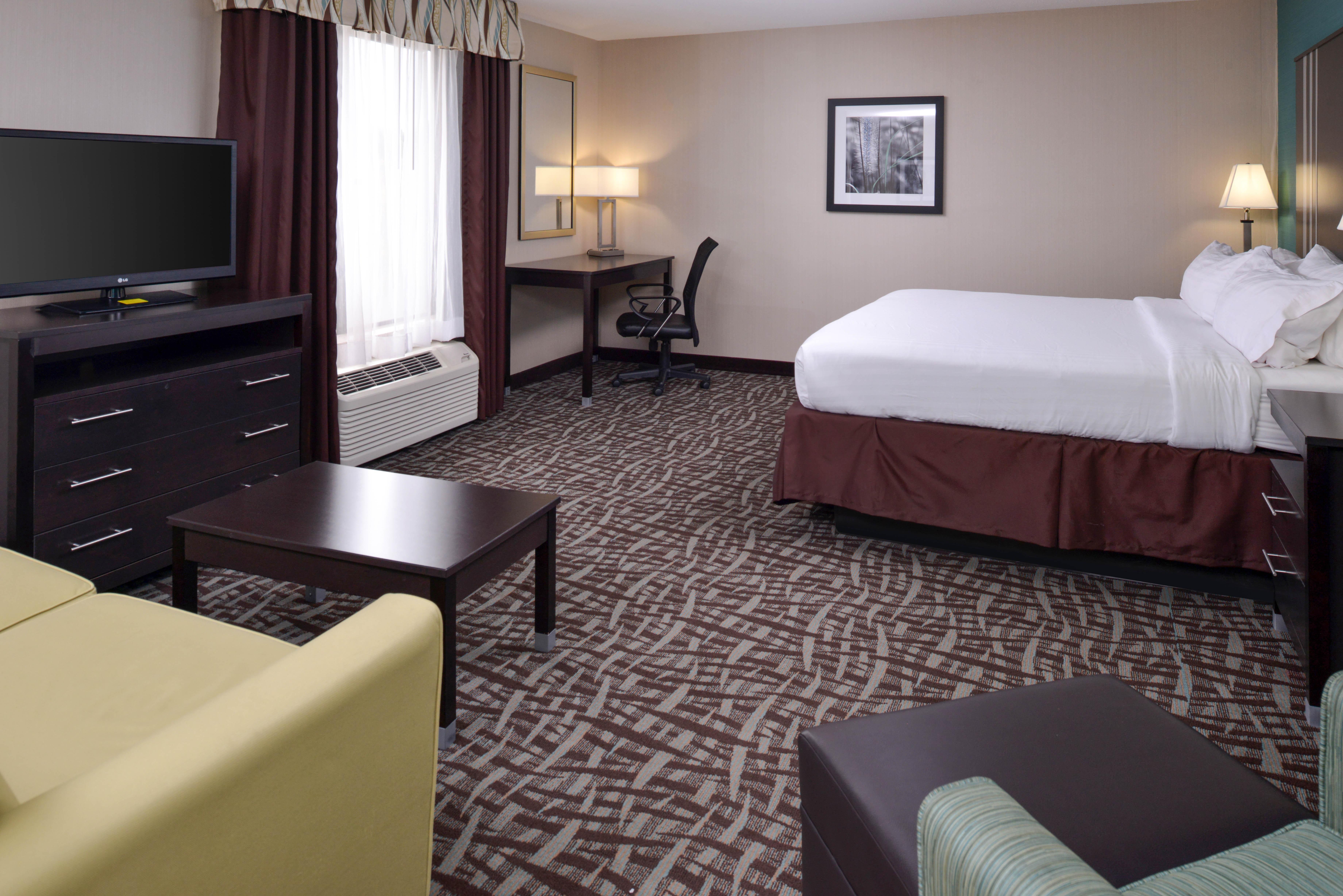Holiday Inn Express Hotel & Suites Youngstown - North Lima/Boardman By Ihg Exterior photo