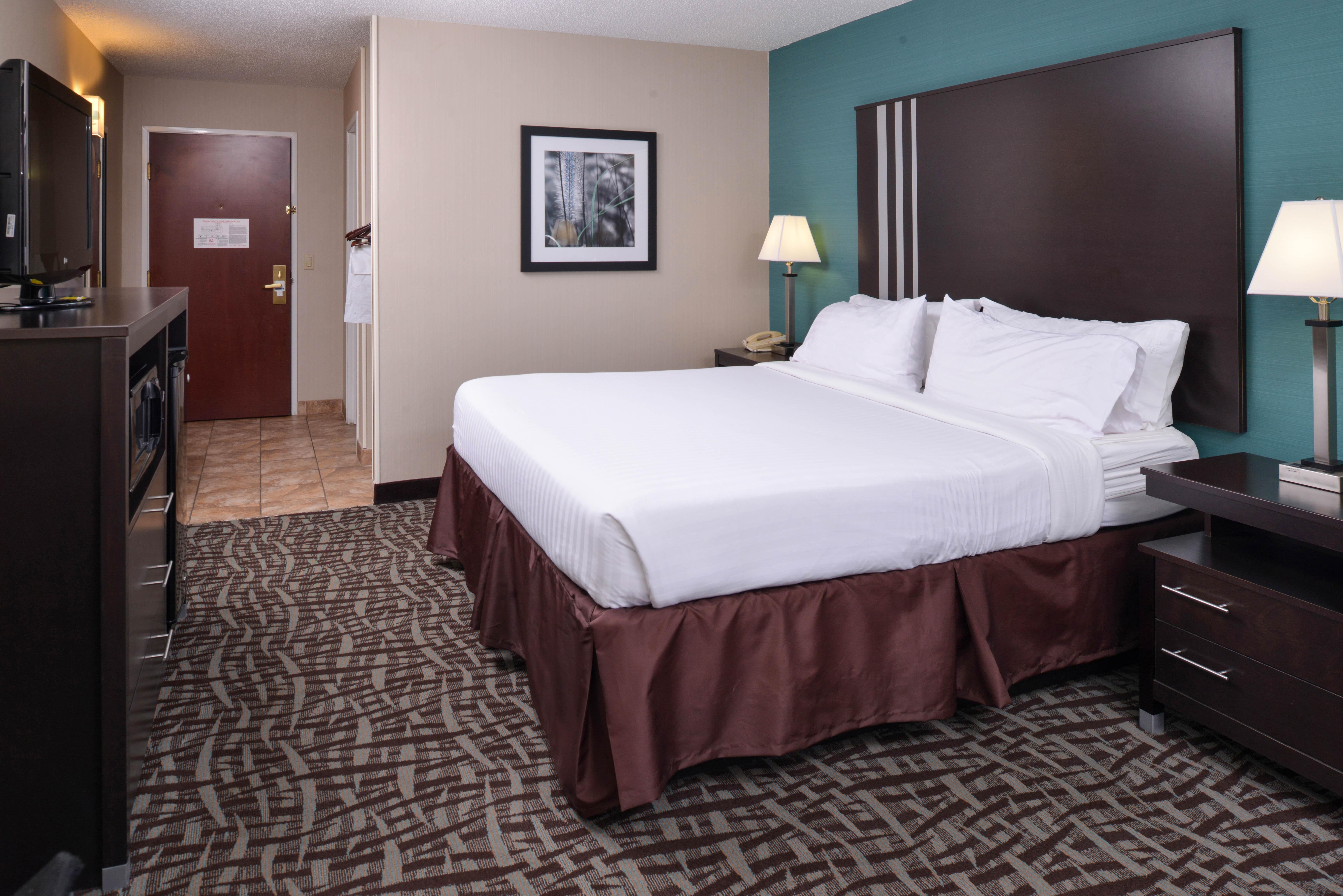Holiday Inn Express Hotel & Suites Youngstown - North Lima/Boardman By Ihg Exterior photo