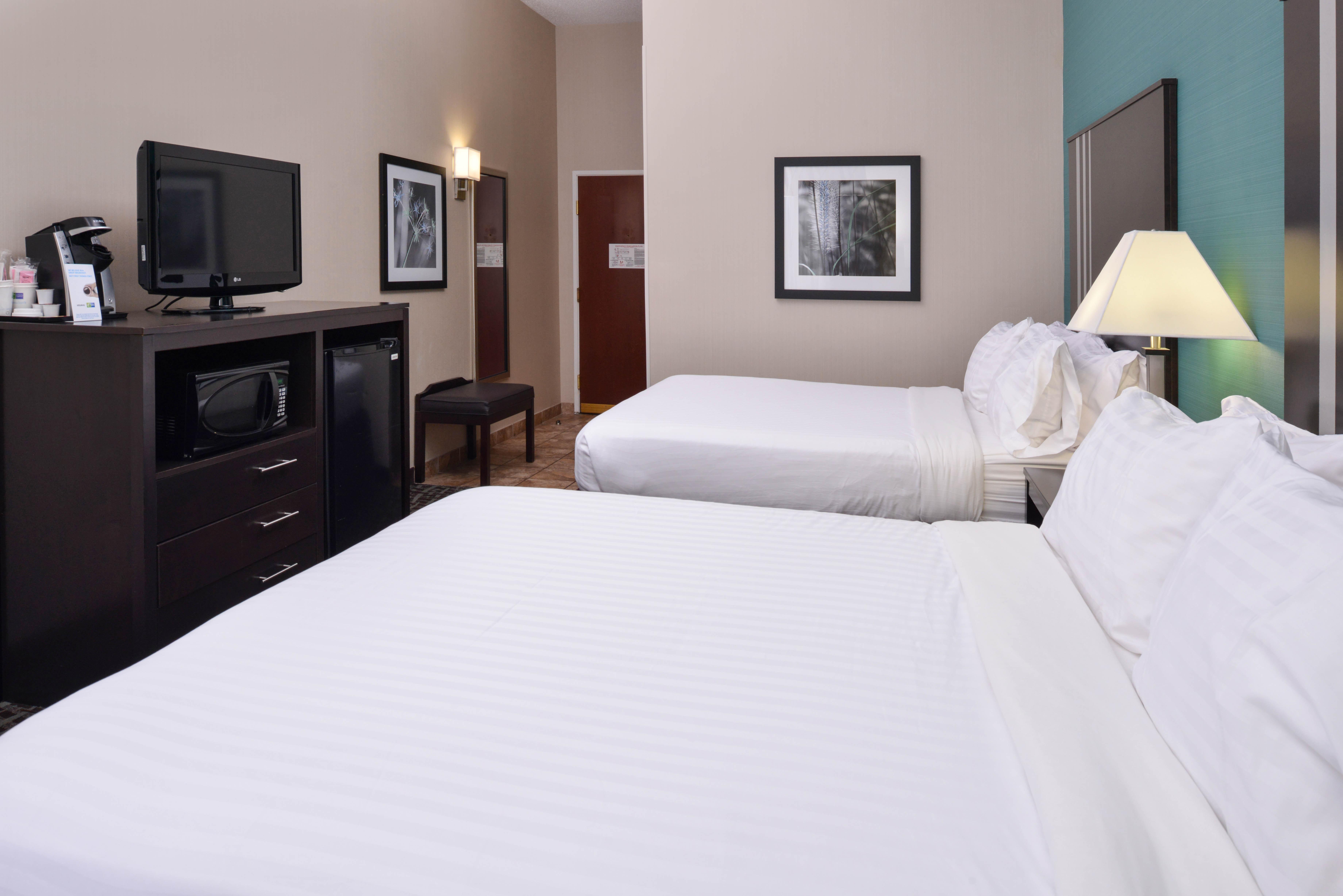 Holiday Inn Express Hotel & Suites Youngstown - North Lima/Boardman By Ihg Exterior photo