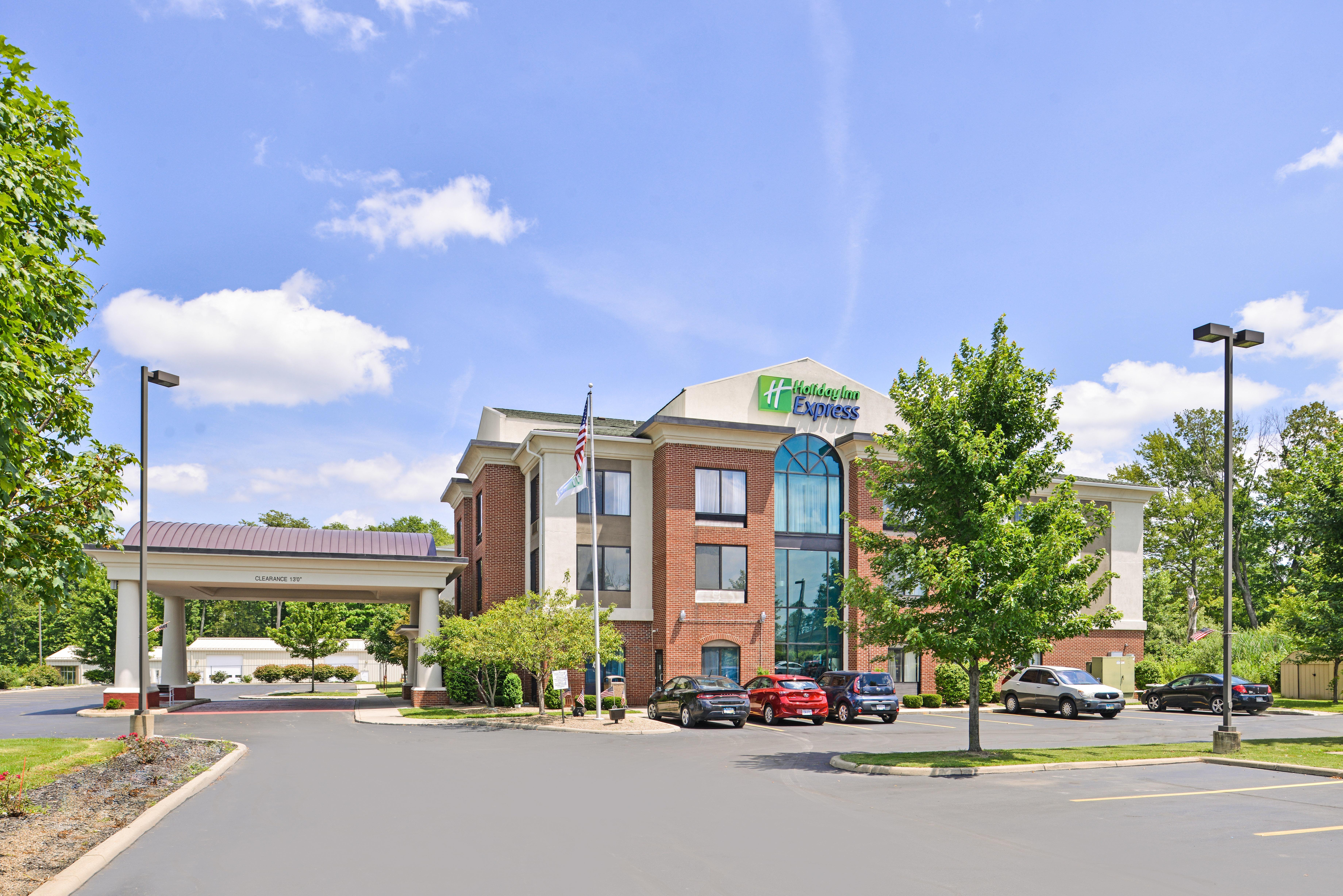 Holiday Inn Express Hotel & Suites Youngstown - North Lima/Boardman By Ihg Exterior photo
