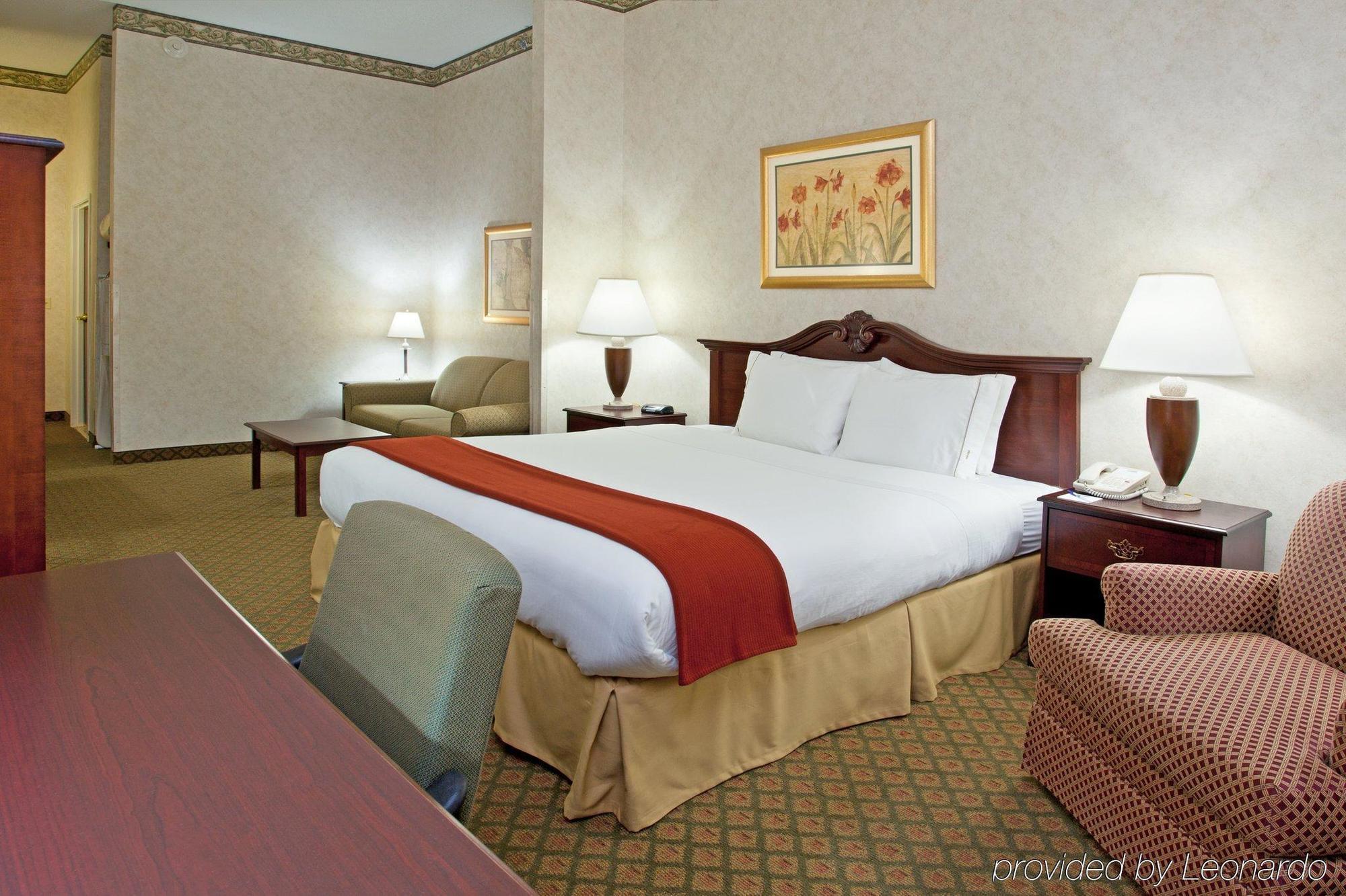 Holiday Inn Express Hotel & Suites Youngstown - North Lima/Boardman By Ihg Room photo