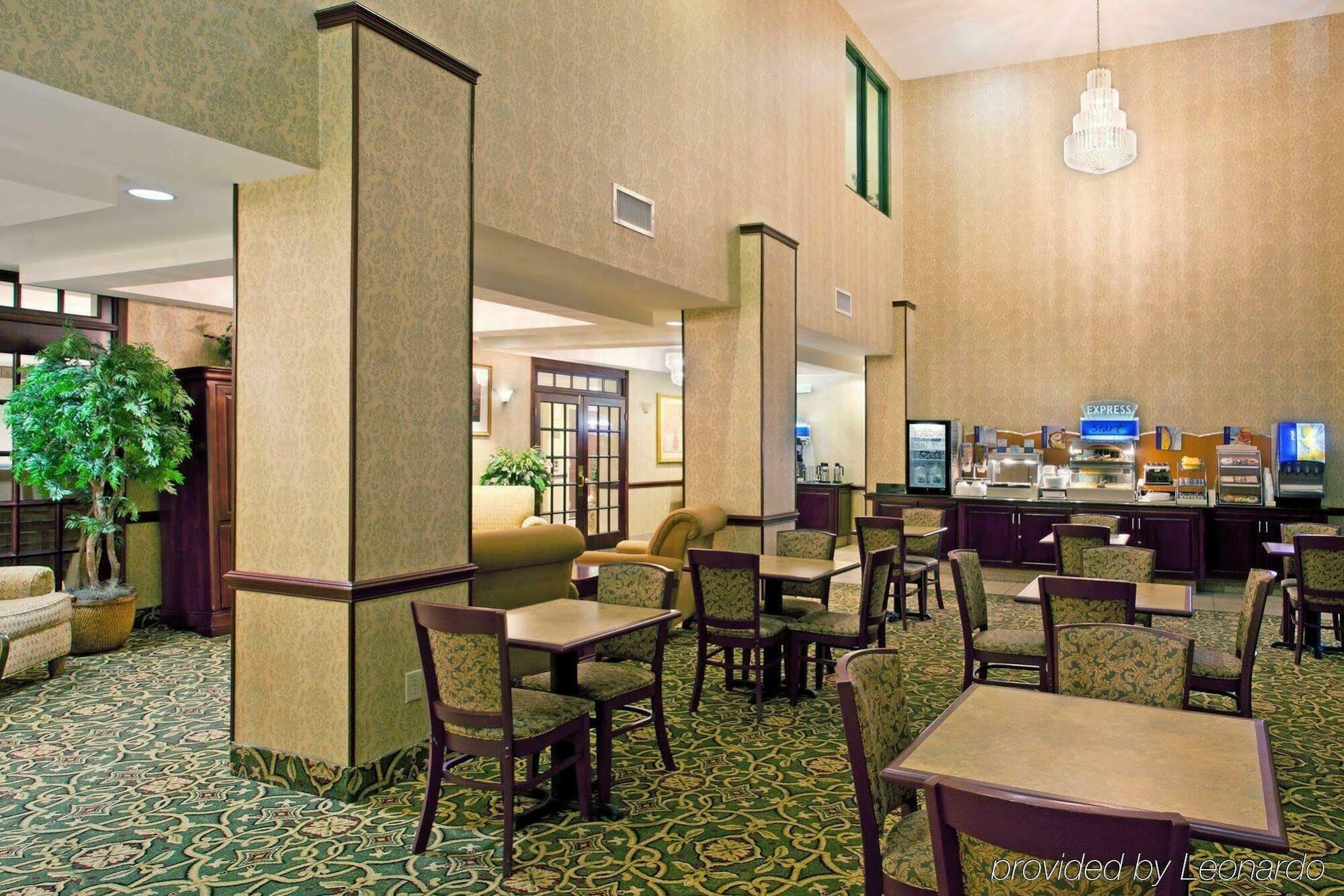 Holiday Inn Express Hotel & Suites Youngstown - North Lima/Boardman By Ihg Exterior photo